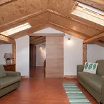 Tre Rose Apartment